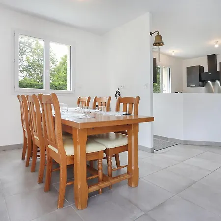 Awesome In With Kitchen Holiday home Chauve
